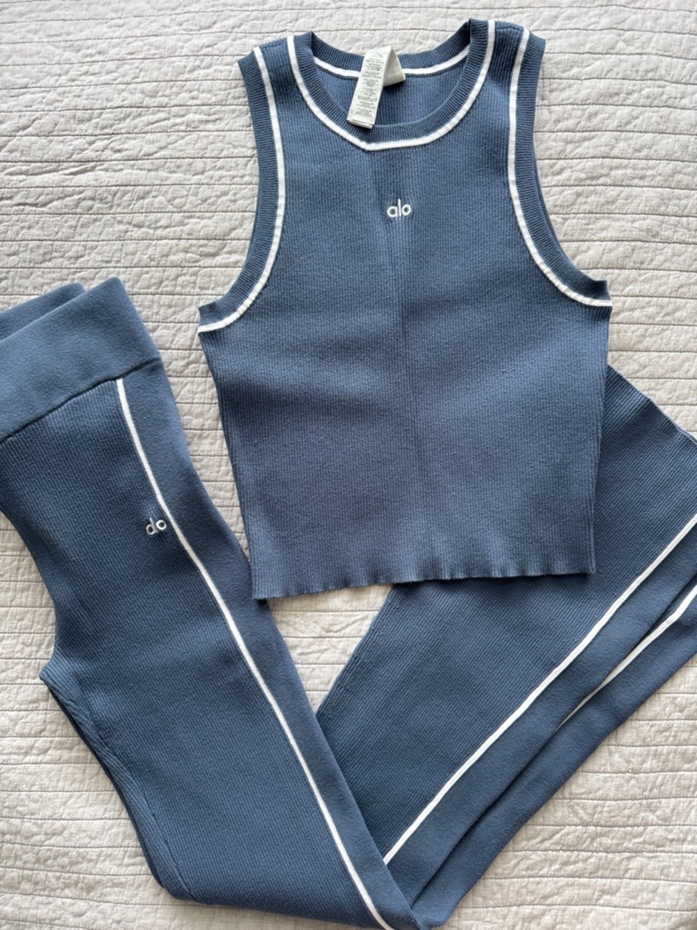 Alo Yoga Highline Ribbed Knit Set Tank + Flare Pant Bluestone White M